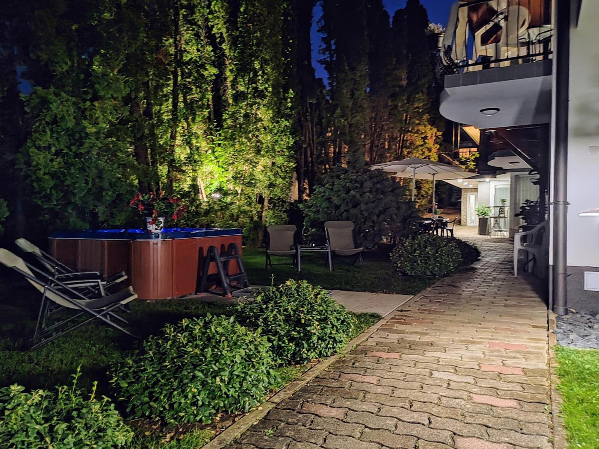 Heviz Apartman Heviz Апартаменты Хевиз