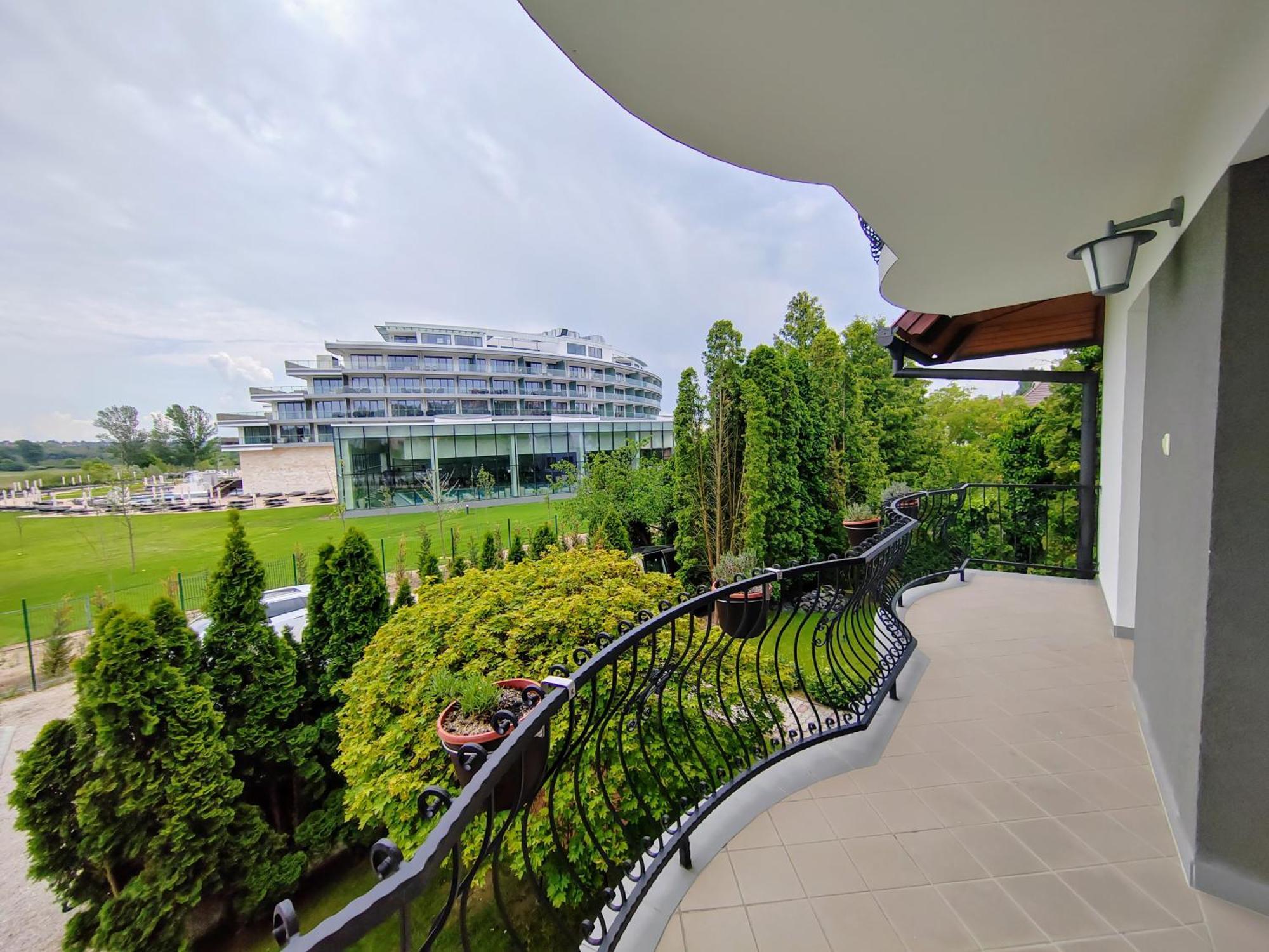 Heviz Apartman Heviz Апартаменты *